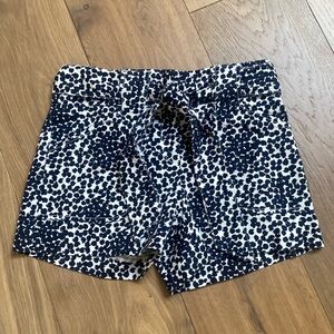 Super Cute Loft 3 1/2” white with blue dots size 00 shorts​